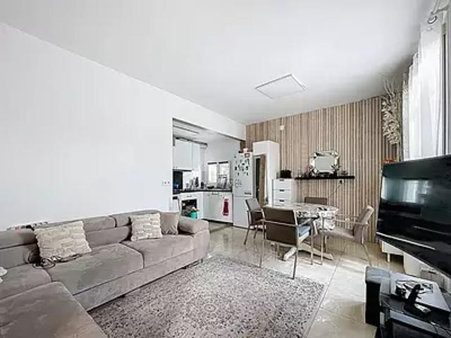 La Varenne Saint Hilaire 94210 Achat / Vente maison 4 pièces t4 au dernier étage