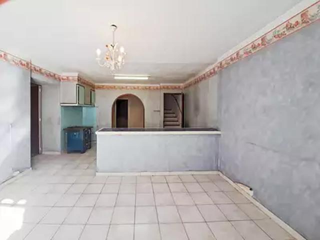 La Verdière 83560 Achat / Vente appartement 4 pièces t4 cave