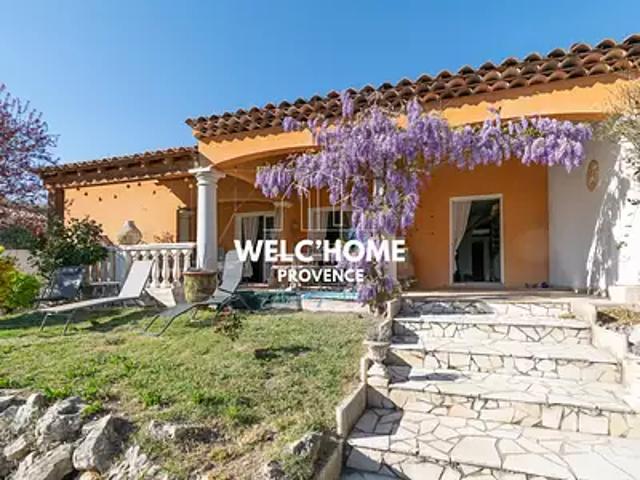 La Verdière 83560 Achat / Vente maison 6 pièces t6 terrasse parking