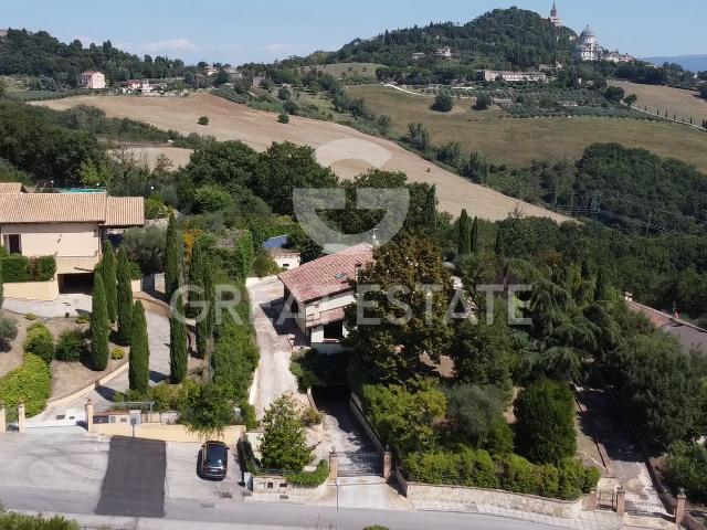 La villa con vista Todi 489m² Todi