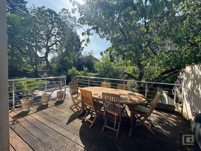 La Villa des Magnolias Une demeure familiale des années 30. 270m² Chalon sur Saône