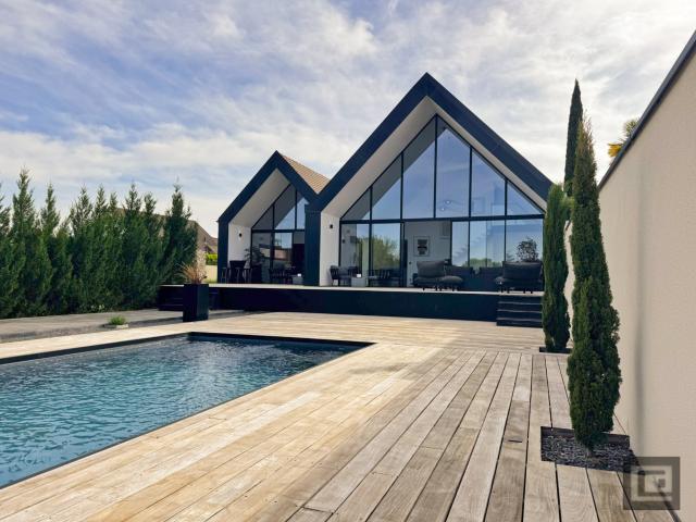 La Villa Graphique Une composition contemporaine aux lignes pures