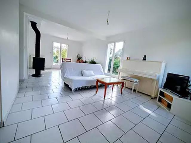 La Ville aux Dames 37700 Achat / Vente maison 5 pièces t5 au dernier étage terrasse