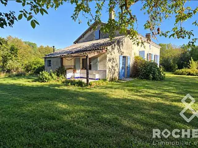 La Villedieu 17470 Achat / Vente maison 8 pièces t8 terrasse garage