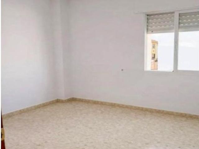 ⭐ ¡LA VIVIENDA QUE LLEVABAS TIEMPO BUSCANDO! 4 DORMITORIOS, PATIO, PORCHE, PISCINA Y UN POTENCIAL ES