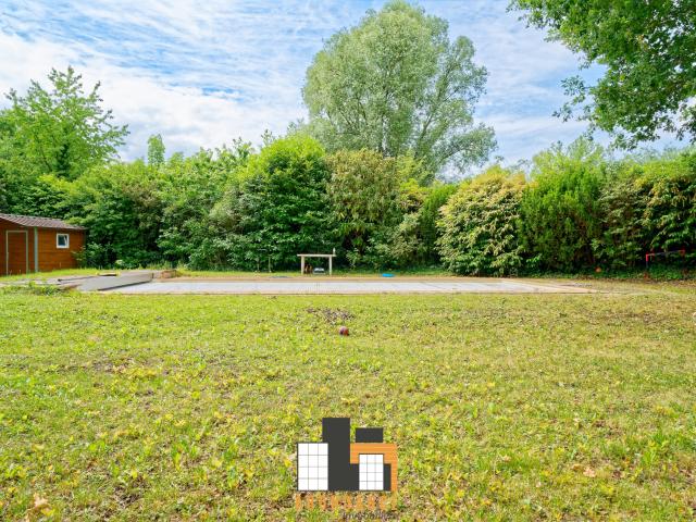 La Wantzenau Golf maison de 240m2 sur 16.59a avec piscine