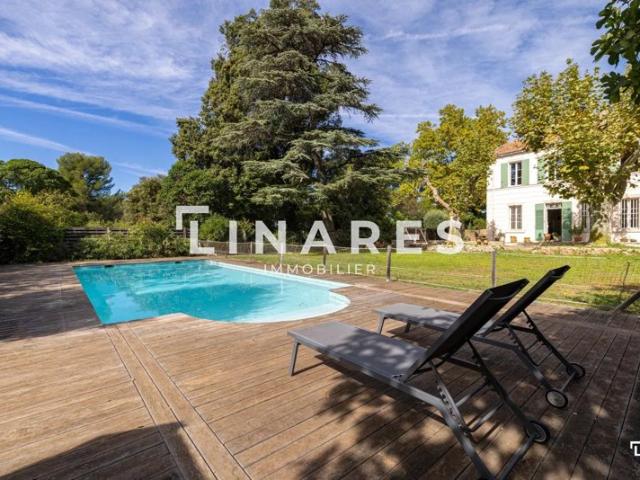 LA BASTIDE Propriété T7 de 280m2 Piscine Dépendances Ter
