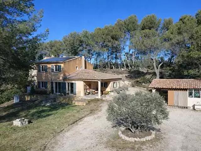 La Bastidonne 84120 Achat / Vente maison 6 pièces t6 piscine