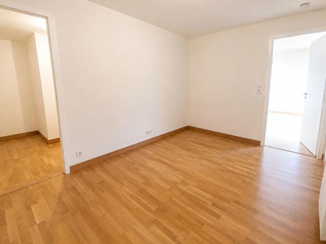 LA BAULE T2 de 50m² AVEC GRANDE TERRASSE ? GARE ET COMMERCES À PIED