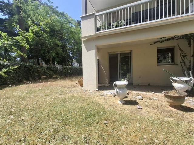 LA BAULE RESIDENCE SERVICE POUR SENIORS T2