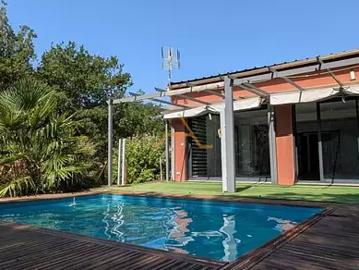La Bégude de Mazenc 26160 Achat / Vente maison 7 pièces t7 au dernier étage piscine