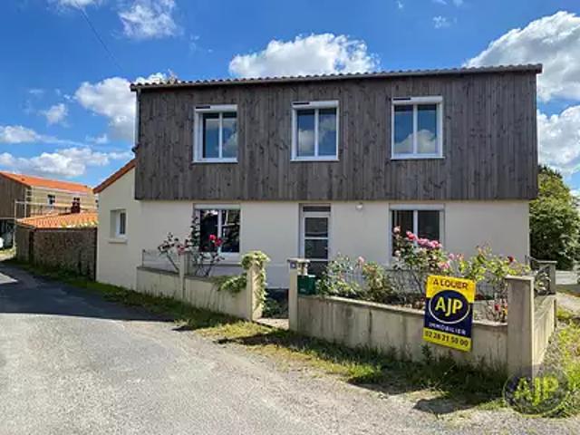 La Bernardière 85610 Location maison 5 pièces t5 au dernier étage