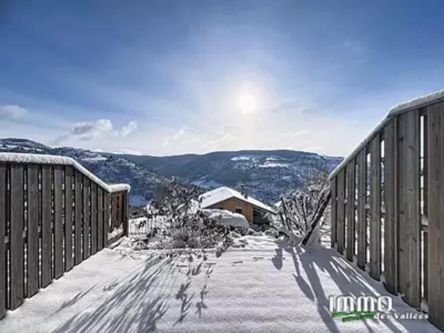 La Bresse 88250 Achat / Vente appartement 3 pièces t3 au dernier étage terrasse