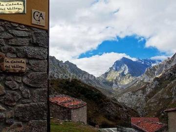 La Cabaña del Valleyu y La Cabaña de Bernardina