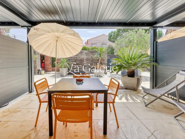 La Capte Mer à pieds STUDIO + T3 66m² Hyères