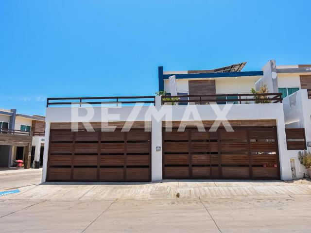 La casa mas grande del fraccionamiento a la venta