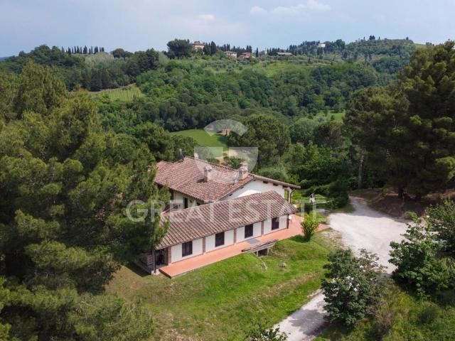 La Casa di Mina 810m² San Miniato