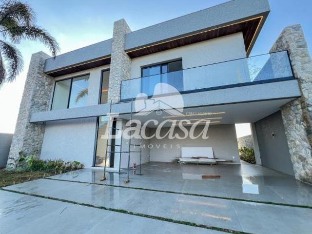 LA CASA IMÓVEIS VENDE: SOBRADO DE ALTO PADRÃO NO RESIDENCIAL GRAND FOREST!