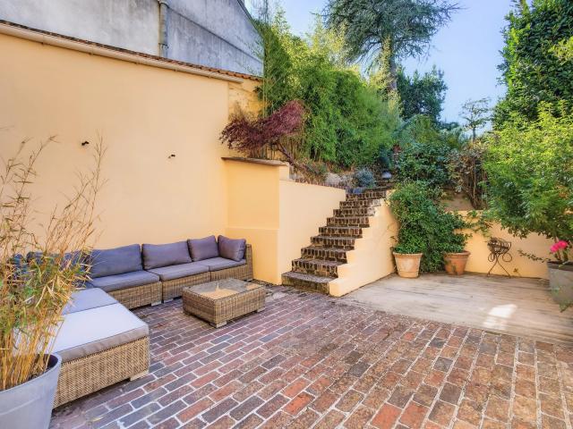 La Celle Saint Cloud – LE BOURG Maison 4/5 chambres 145 m² au sol Terrain 591m²