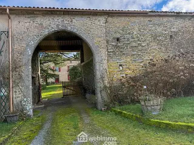 La Châtaigneraie 85120 Achat / Vente maison 21 pièces t21