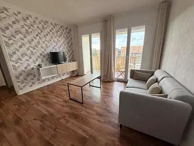 La Châtre 36400 Location appartement 2 pièces t2 parking