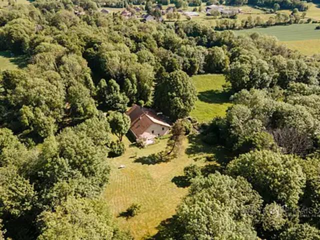 La Chailleuse 39270 Achat / Vente maison 9 pièces t9 au dernier étage