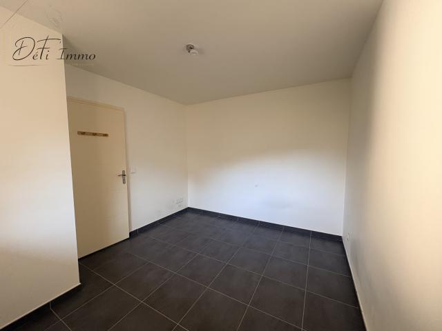 La Chambre Appartement 3 pièces de 2019 avec balcon, garage et cave