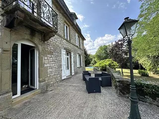 La Chapelle aux Saints 19120 Achat / Vente maison 10 pièces t10 piscine terrasse