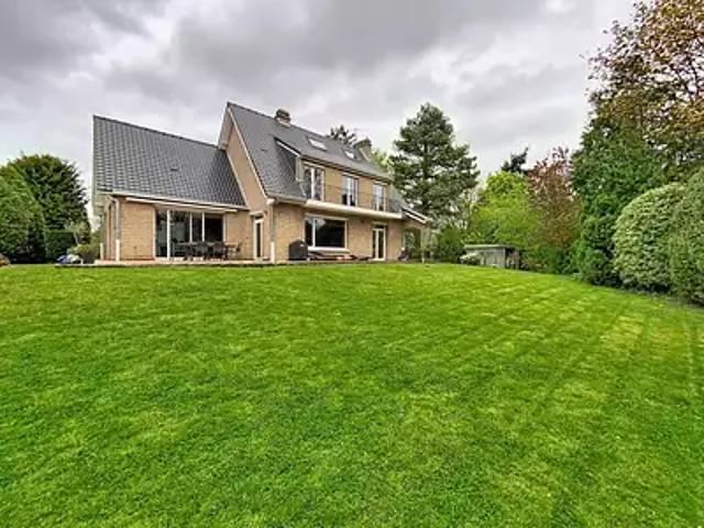 La Chapelle d'Armentières 59930 Achat / Vente maison 7 pièces t7 jardin cave