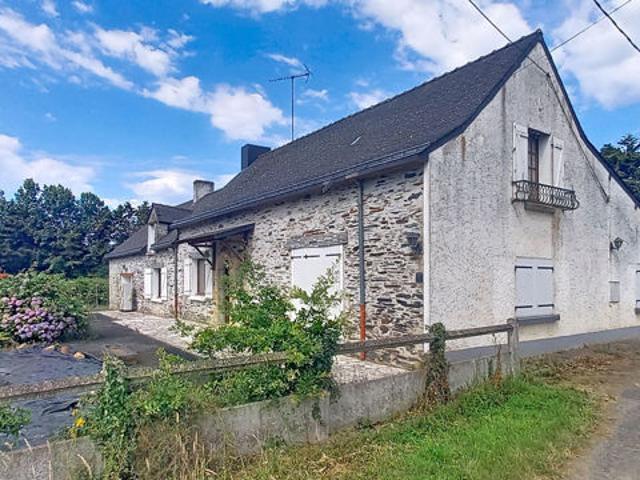 LA CHAPELLE GLAIN: Corps de ferme 133 m² sur environ 6000 m²