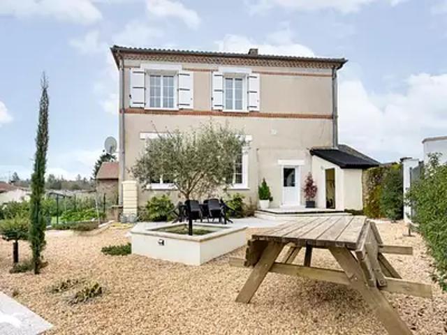 La Chapelle Montbrandeix 87440 Achat / Vente maison 6 pièces t6 au dernier étage parking