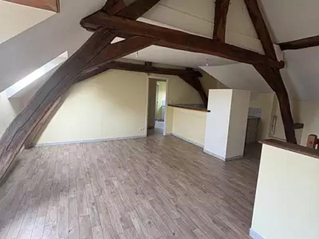 La Chapelle Saint Mesmin 45380 Achat / Vente appartement 2 pièces t2 au dernier étage