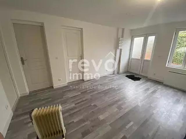 La Chapelle Saint Rémy 72160 Achat / Vente maison 3 pièces t3 au dernier étage