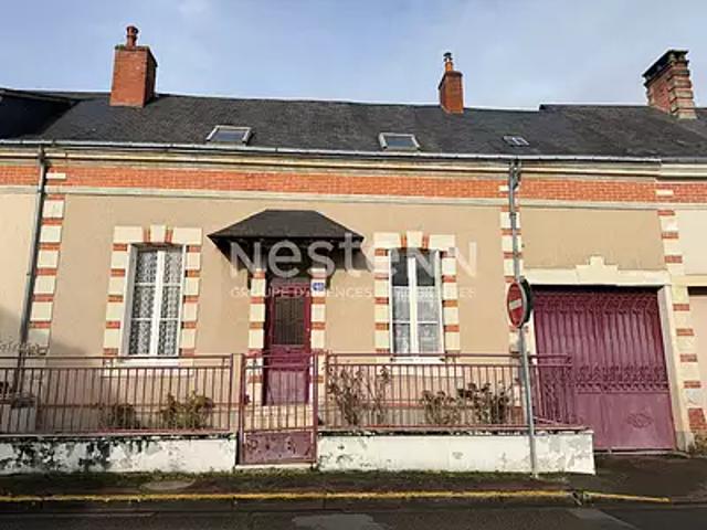 La Chartre sur le Loir 72340 Achat / Vente maison 4 pièces t4 au dernier étage terrasse