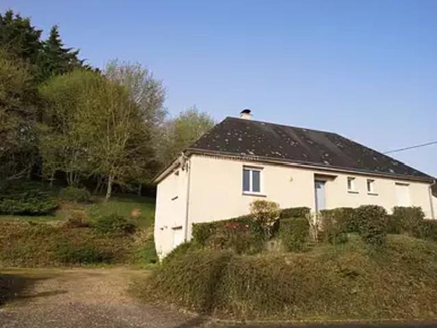 La Chartre sur le Loir 72340 Achat / Vente maison 5 pièces t5 cave