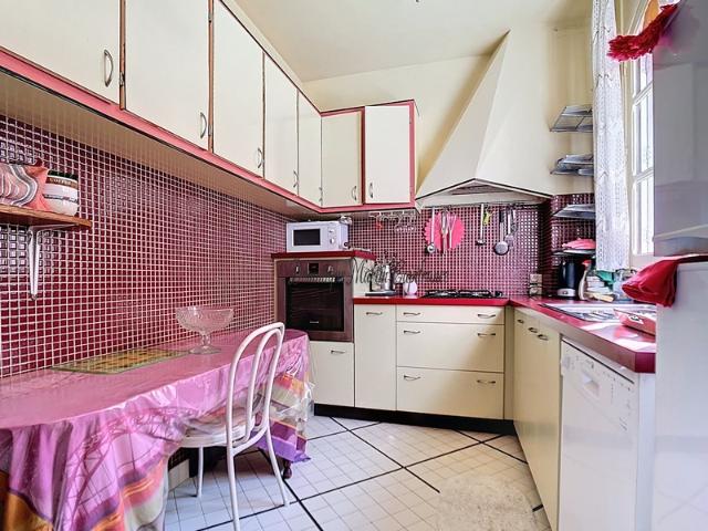 LA CHARTRE SUR LE LOIR 72,Maison 119m²à vendre 5 pièces terrasse garage double jardin et prairie