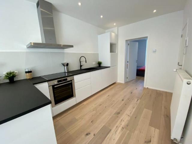 LA CHASSE NEIGHBORHOOD One bedroom apartment