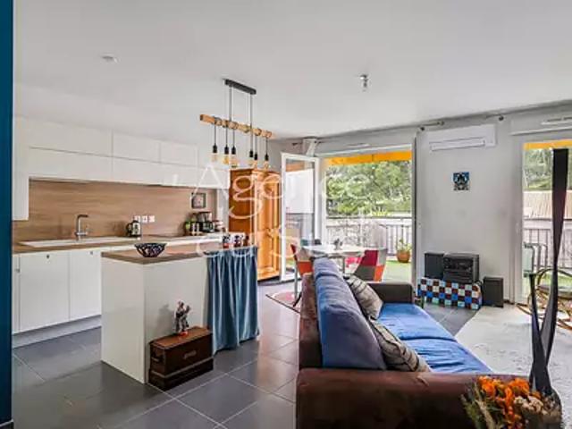 La Ciotat 13600 Achat / Vente appartement 3 pièces t3 au dernier étage