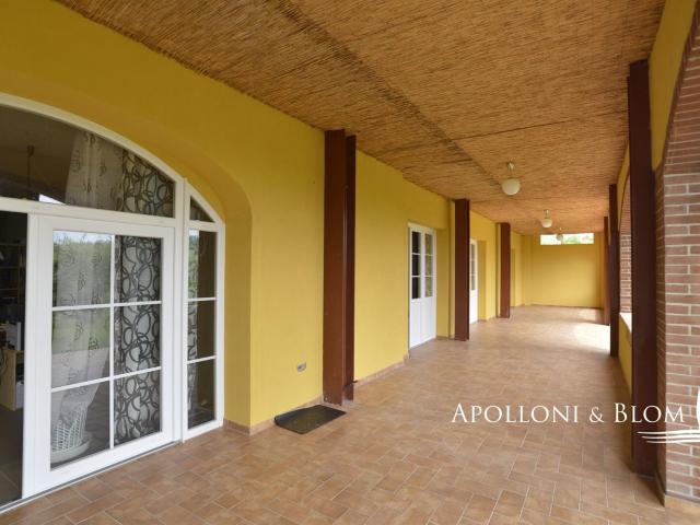 La Corte con maneggio e piscina, Lucca Toscana 1996m² Capannori