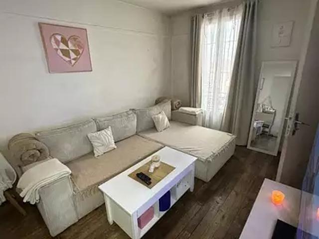 La Courneuve 93120 Achat / Vente appartement 2 pièces t2 au dernier étage cave