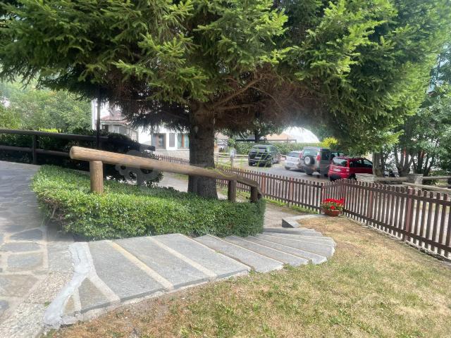 La Clé immobiliare e servizi propone appartamento trilocale in affitto a Dolonne Courmayeur rif. A613
