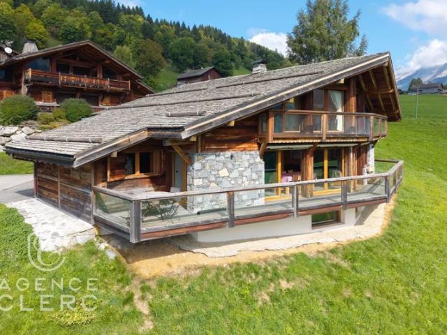 La Clusaz, superbe chalet proche des pistes