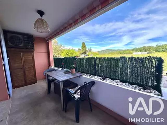 La Croix Valmer 83420 Achat / Vente appartement 2 pièces t2 piscine terrasse