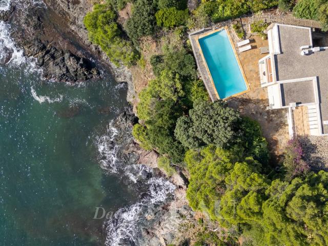 La Croix Valmer Rare pied dans l'eau 187m² La croix valmer