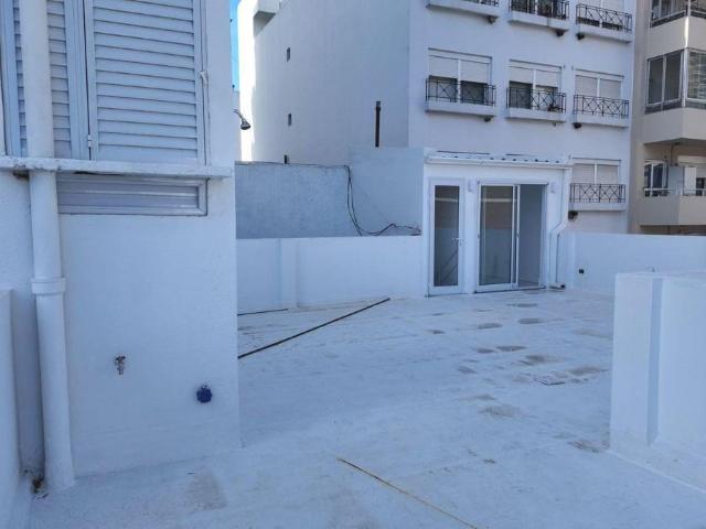 LA DAMA DEL REAL ESTATE
