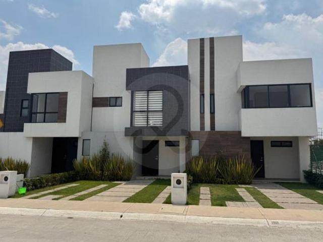 La Escondida: Casa en condominio en venta en San Pedro Cholula