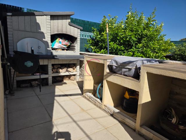 La Fare les O villa de plain pieds 94m2 sur terrain 366m2