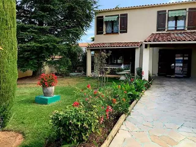 La Farlède 83210 Achat / Vente maison 5 pièces t5 piscine jardin