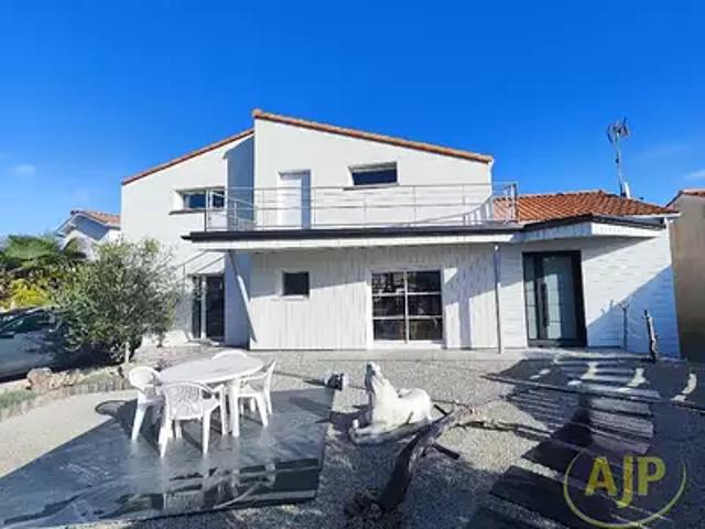 La Faute sur Mer 85460 Achat / Vente maison 4 pièces t4 au dernier étage terrasse