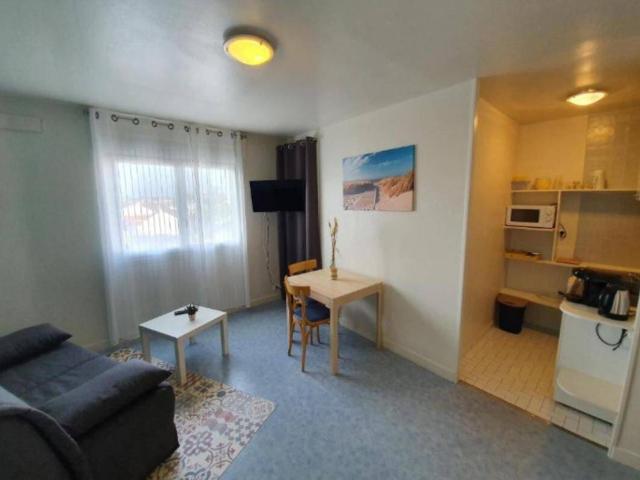 LA FAUTE SUR MER 85460 RARISSIME A 500 M DE LA PLAGE APPARTEMENT